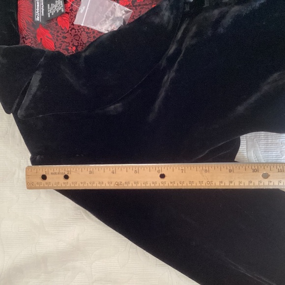 J. Peterman Co full length lined blk Velvet Opera embroidered coat NEW sz 4 Goth - Picture 8 of 16